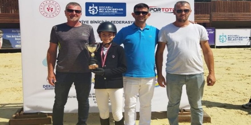 Kartepeli gençler birinci oldu