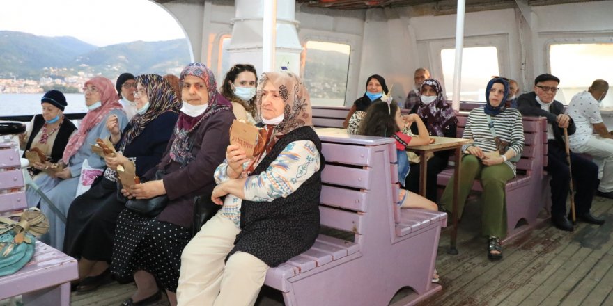 Büyükşehir’den yaşlı ve özel bireylere mehtap turu