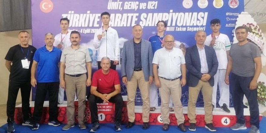 Batuhan Türkiye şampiyonu oldu