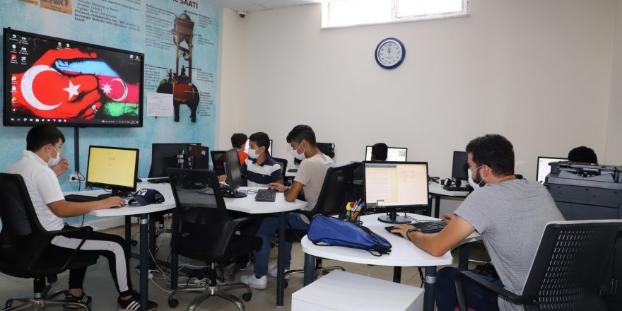 Büyükşehir’den eğitim projelerine büyük destek