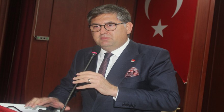 Uçak uçmuyor. Hastane tabelası yerinde durmuyor!