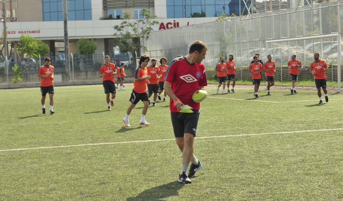 SULTANORHANSPOR’DA VİTRA ALARMI!