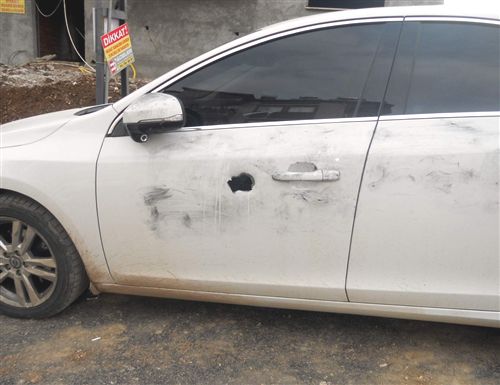 Araçlar kurşunlandı