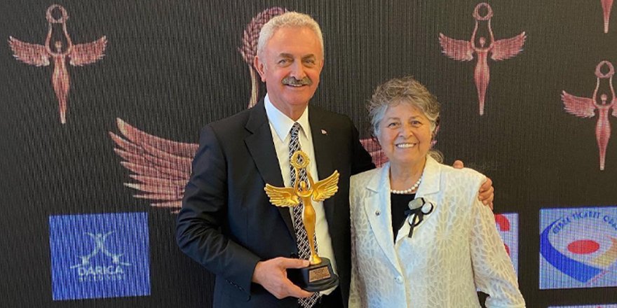 Çiler en iyi oda başkanı ödülünü aldı