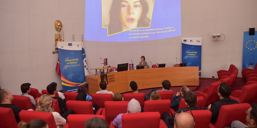 Kocaeli AB Bilgi Merkezi gençlerle buluştu