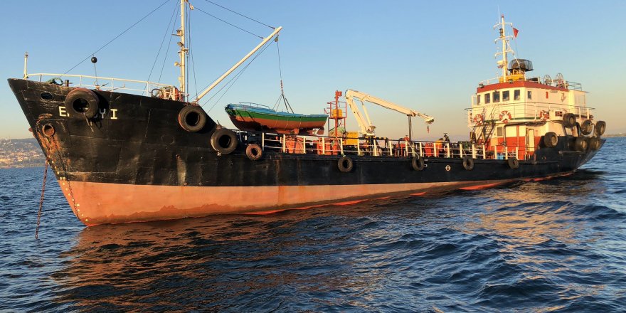 Denizi kirleten gemiye 795 bin TL ceza