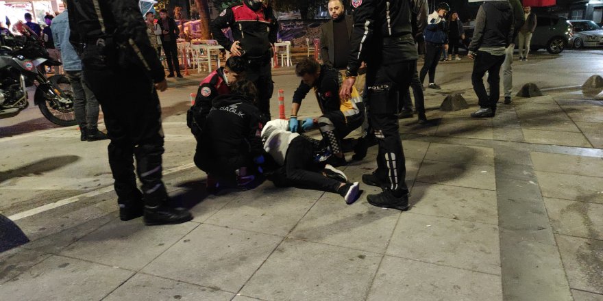 Kent merkezinde bıçaklı kavga: 2 yaralı