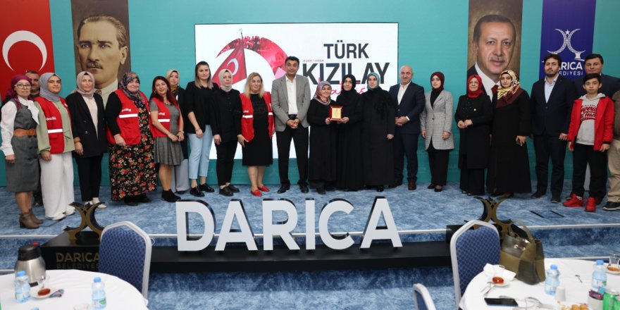 Bıyık, Kızılay gönüllüleriyle buluştu