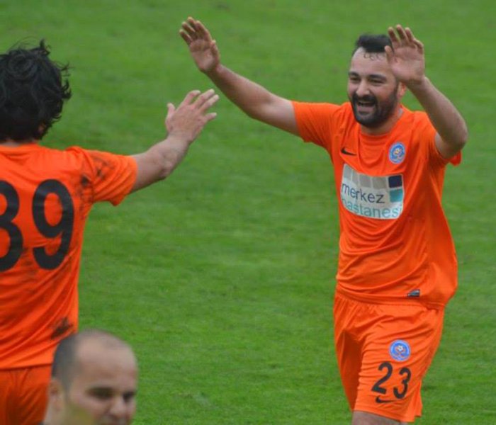 SULTAN LİDERİ BEKLİYOR