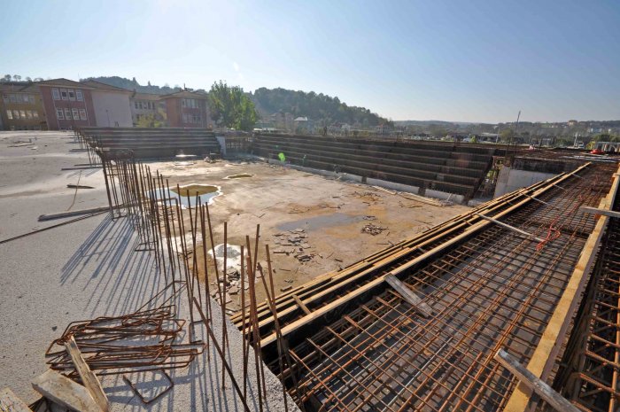 SPOR SALONU YÜKSELİYOR