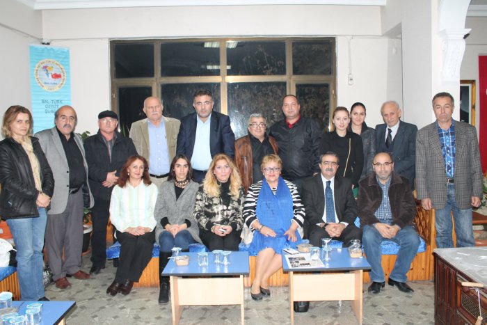 Balkanlar aşurede buluşturdu