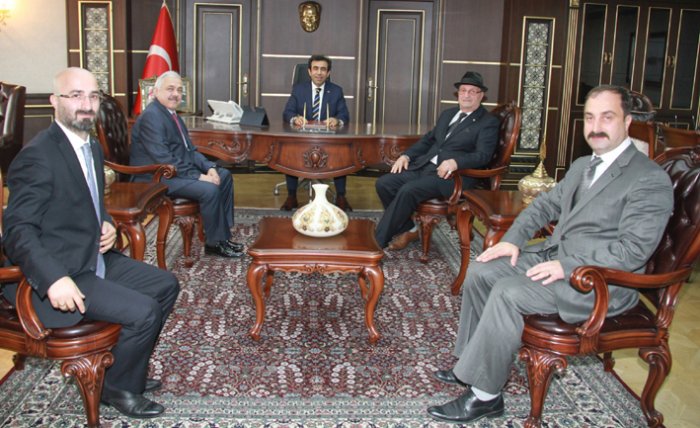 Hayırsever Muzaffer Altıntaş’dan valiye ziyaret