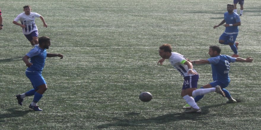 Menekşe zirveyi yeniden bu sefer ortaksız devraldı