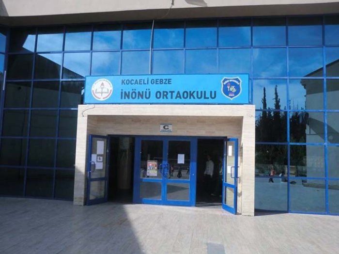 Okulun elektriğini kestiler