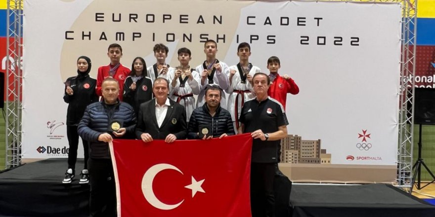 Kağıtsporlu Esila, Avrupa 3.’sü oldu