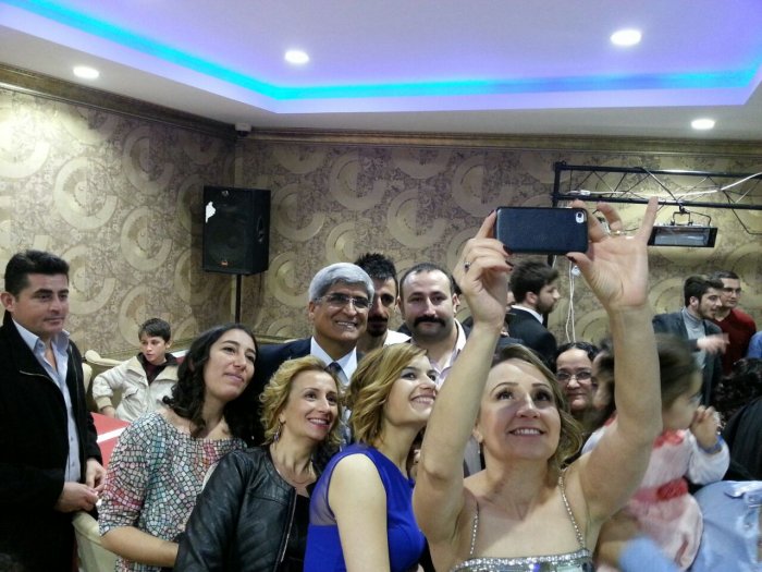 Kaplan ile düğün ‘selfie’si