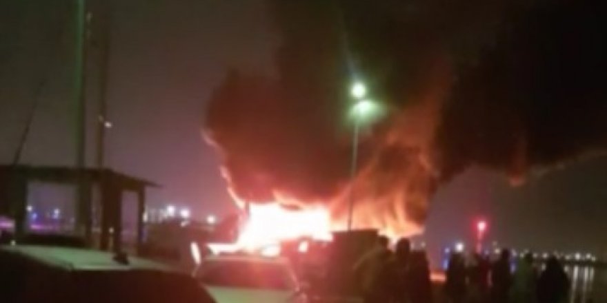 Milyonluk 2 yat ve tekne küle döndü