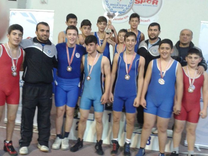 Güreşçiler Kocaeli Şampiyonu Oldu