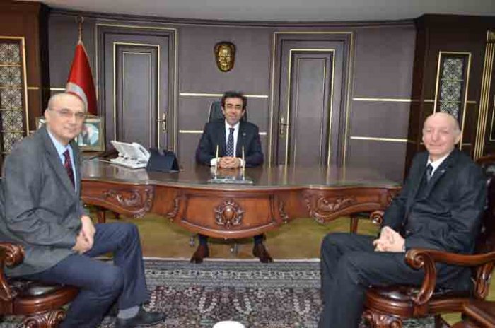 “Topluma karşı sorumluluklarını yerine getirmeli”