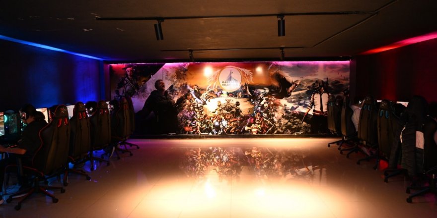 Kartepe Genç Akademi'de e-spor takımı kuruldu