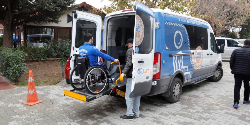 ‘Engelsiz Taksi’ ile 15 bin 586 ulaşım hizmeti