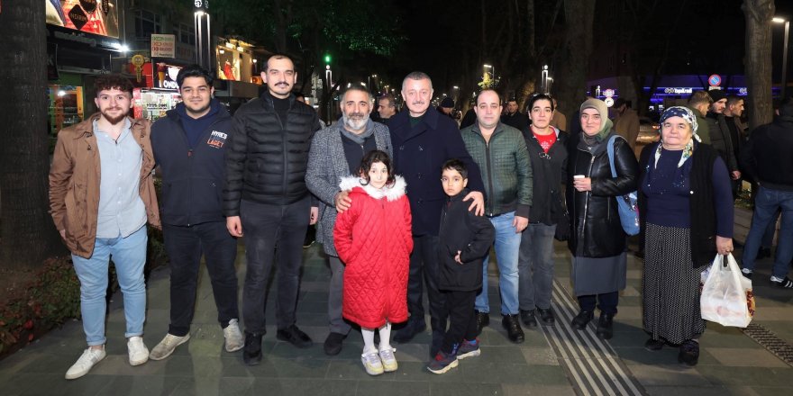 Büyükakın, son saatleri vatandaşlarla birlikte geçirdi