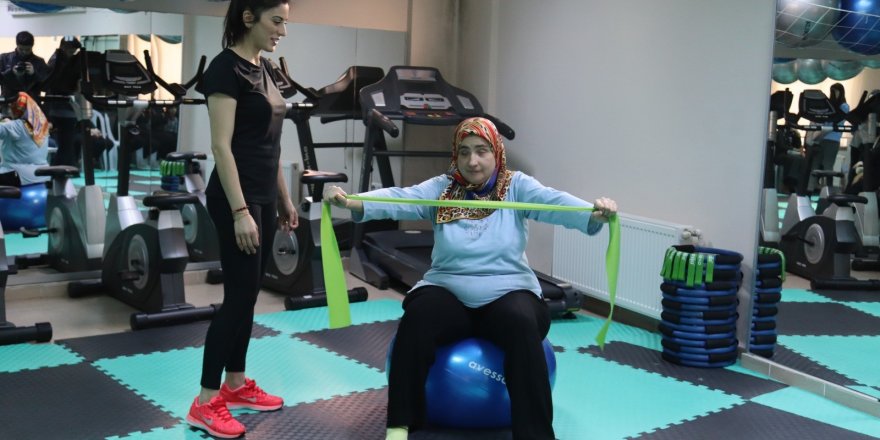 Hem sosyalleşti hem de zinde kaldı