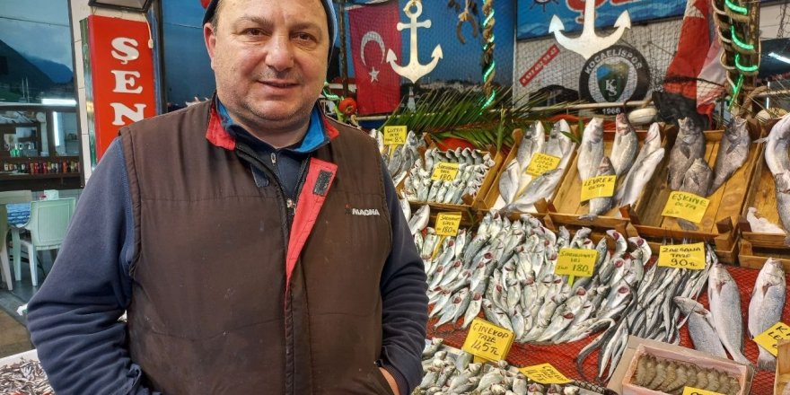 Havaların geç soğuması balık tezgahlarına yansıdı