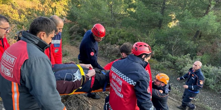 Define avcılarını, bir kişinin ayağına kaya düşmesi ele verdi