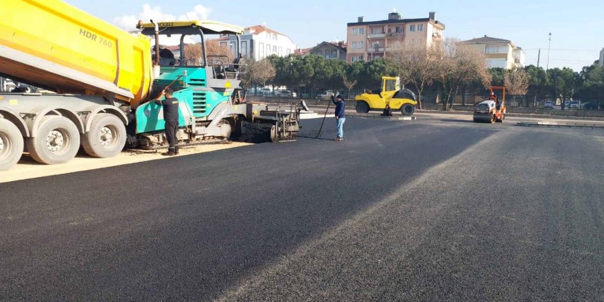 Sağlıklı Yaşam Parkının otoparkı asfaltlandı