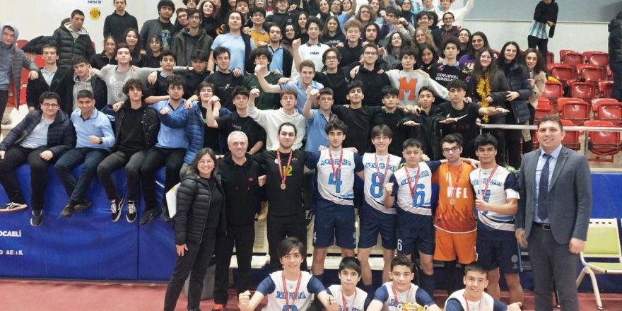 Futsalda şampiyon Fen Lisesi