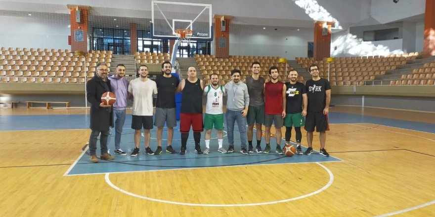 SAĞLIKÇA basketbol ile stres attı