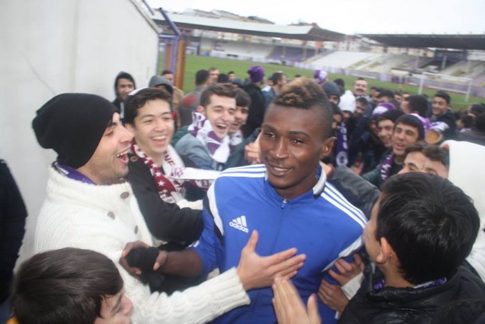 TARAFTARIN ABEL SEVGİSİ