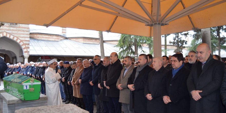 Efsanevi muhtar hayatını kaybetti