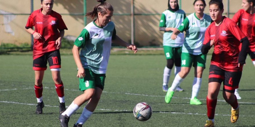 Kadın FK eli boş döndü 2-0