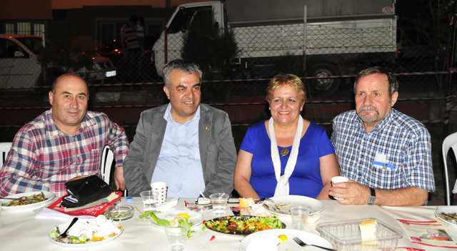 ADD’liler dayanışma gecesinde buluştu