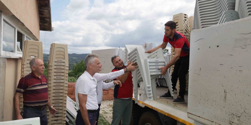 Kırsal mahallelere masa ve sandalye desteği