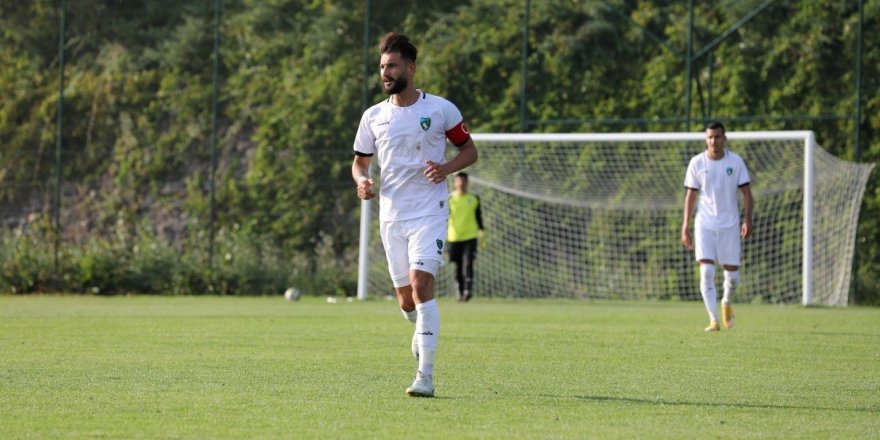 Kocaelispor’da Mehmet Taş ile yollar ayrıldı