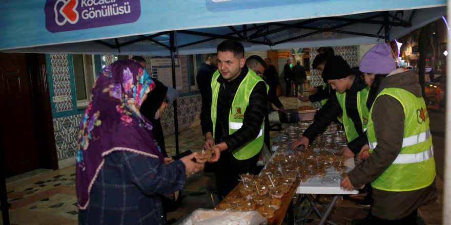 30 bin kişiye helva dağıtıldı