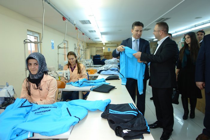 Şampiyonların formaları, Engelsiz Ellerden Çıkıyor