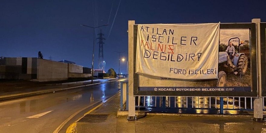 Ford işçilerinden afişli protesto