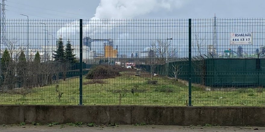 Hyundai'de çıkan yangın ekipleri harekete geçirdi