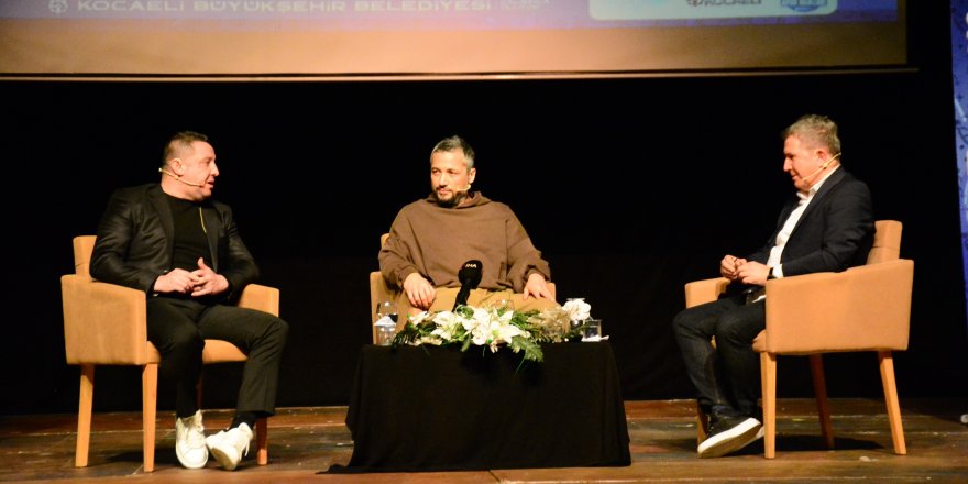 Mansız ve Kahveci tarihe geçen golleri beraber izledi