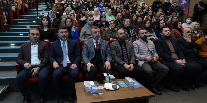 540 eğitmene seminer ve sunum gerçekleştirdi