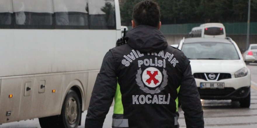 Okul servis araçlarına titiz denetim