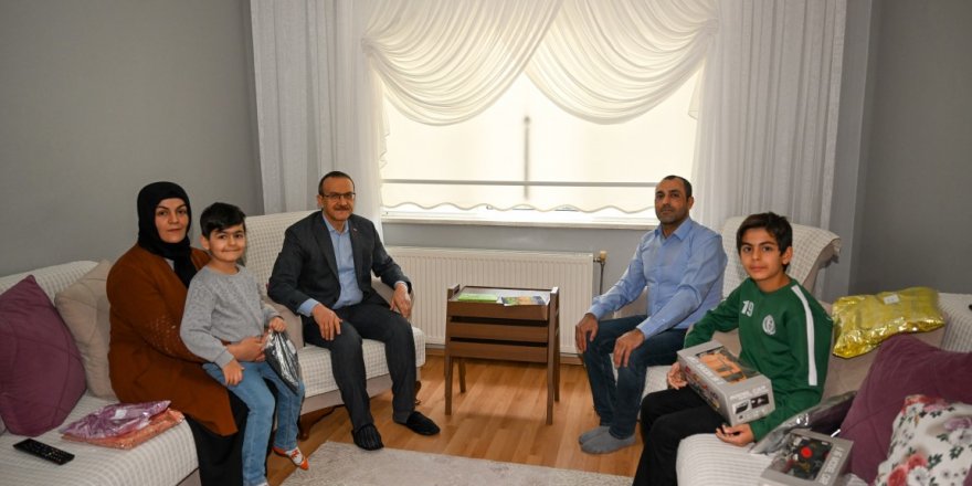 Vali Yavuz’dan aile ziyaretleri