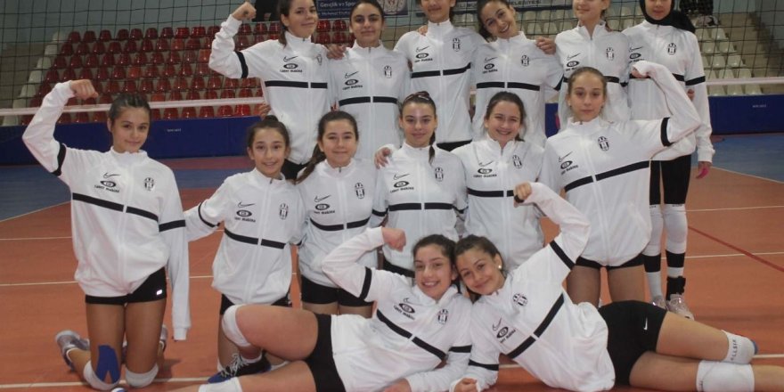 Yuvam İzmit, 23 Nisan’ı set vermeden aştı