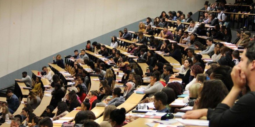 Tüm üniversitelerde eğitim ve öğretime ara verildi