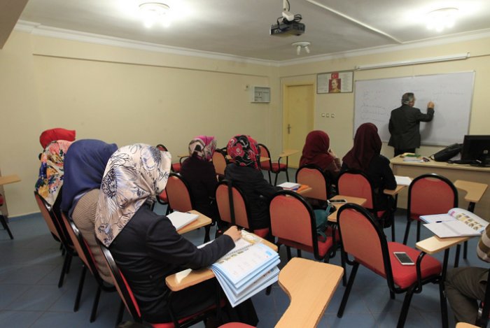 Osmanlıca’yı GESMEK’te öğreniyorlar