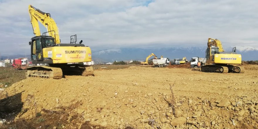 Hatay'da yaraları sarıyorlar